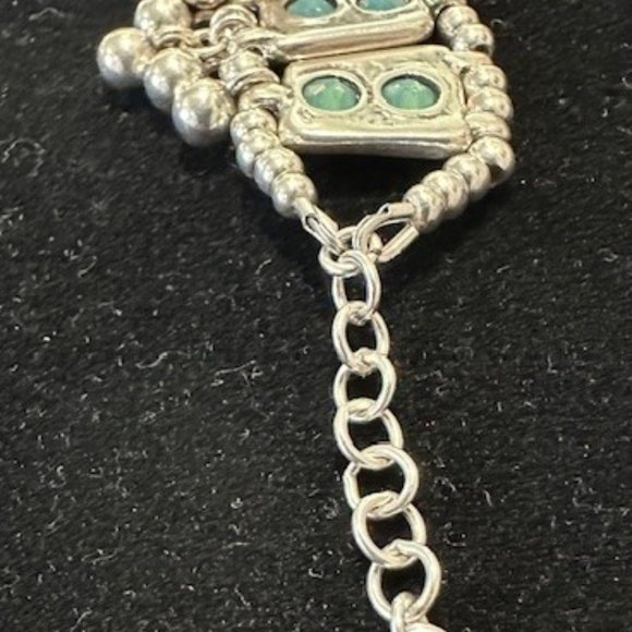 Uno de 50 *RARE-RETIRED* Mrs Rani Bracelet Silver with green crystals - Picture 8 of 9